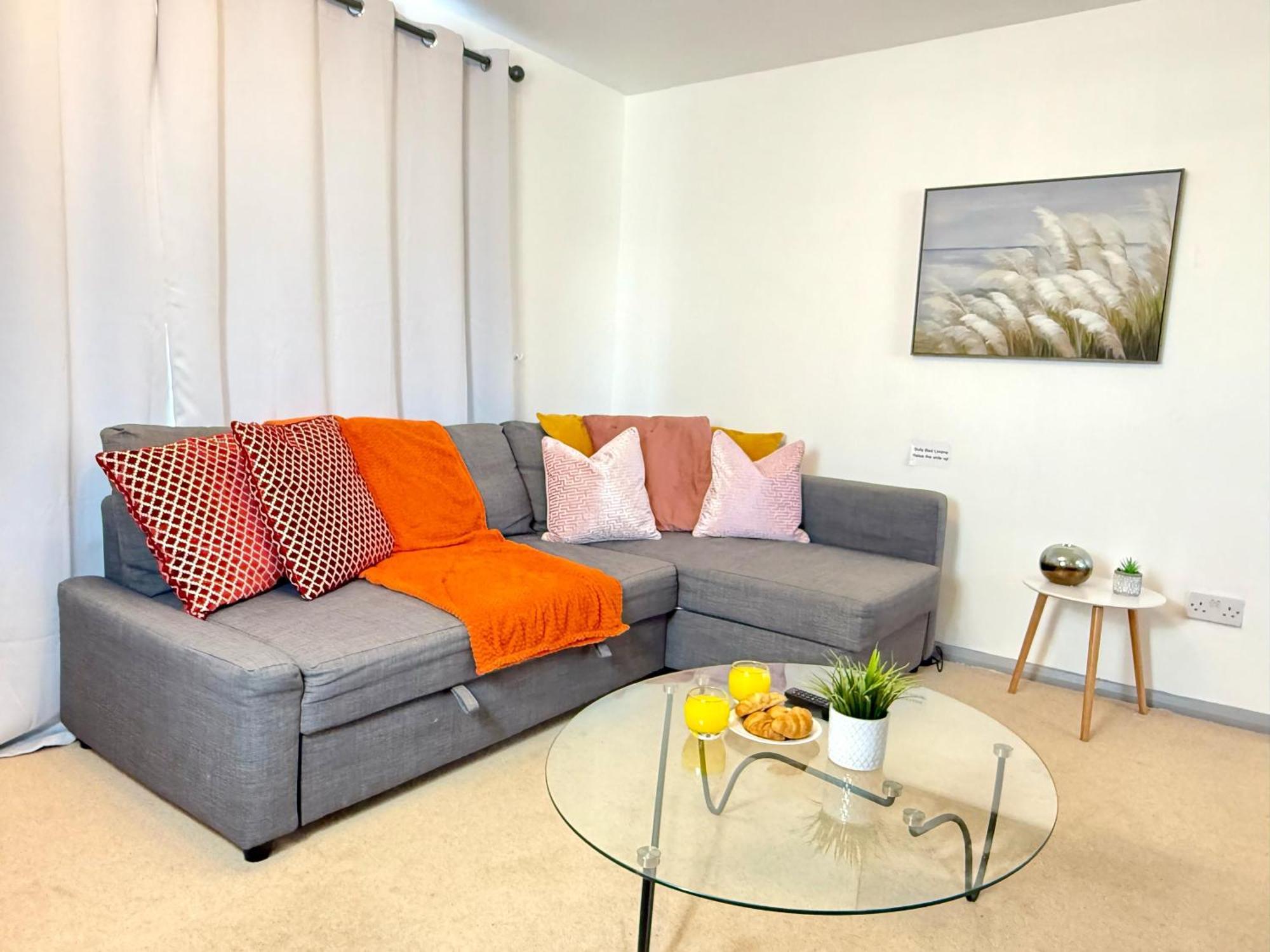 Horizon Villa, 3-bedroom House, Free Parking's, Prime Location With Private Garden *