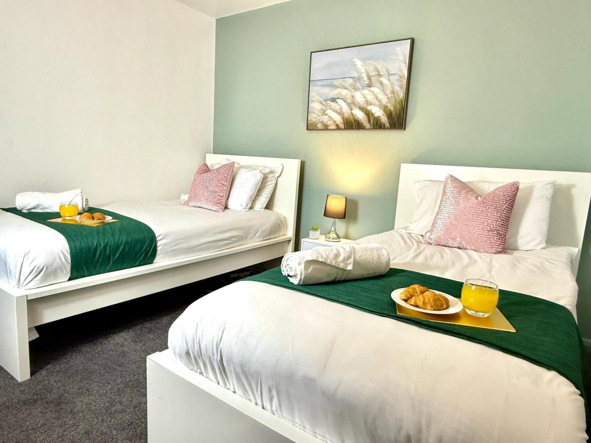 Villa Horizon Villa, 3-bedroom House, Free Parking's, Prime Location With Private Garden Kidlington